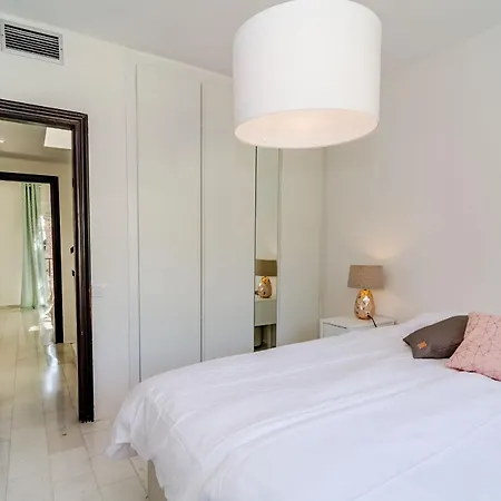 Holiday home Tropical Getaway Townhouse In Nueva Andalucia Close To Naranjos Golf Marbella